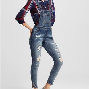 NWT Dollhouse Medium Juniors Overalls